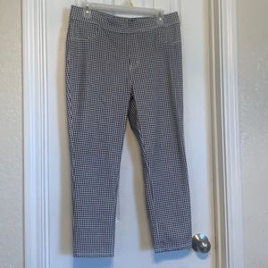 Black and white jeggings